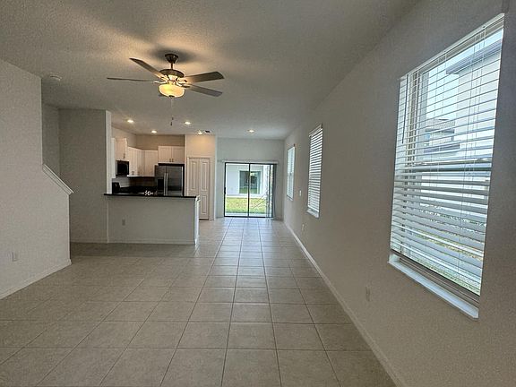 4th image of 8299 Crescent Oaks Dr
