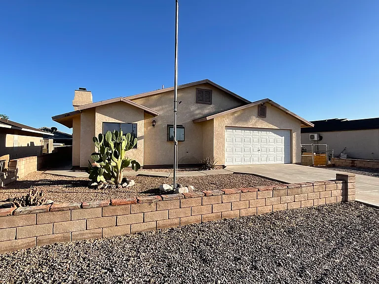 4393 S El Toro Dr — Photo 1