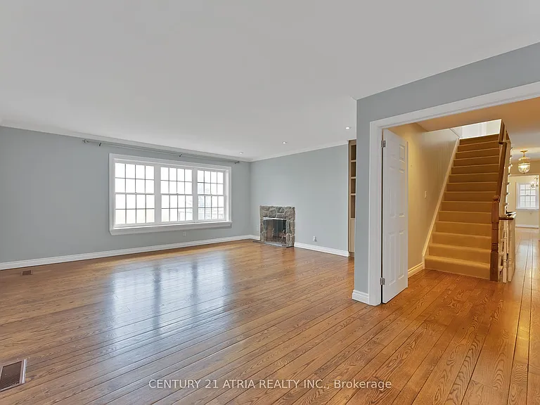 5 Hill Cres — Photo 13