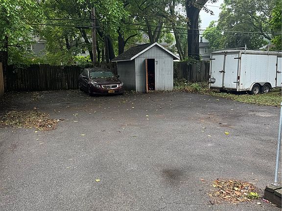 3rd image of 57 Ellison St