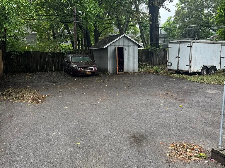 57 Ellison St — Photo 3