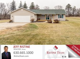 2808 Chicago Rd, Compton, IL 61318