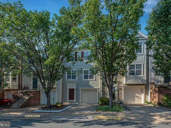 508 Kalmia Sq NE, Leesburg, VA 20176