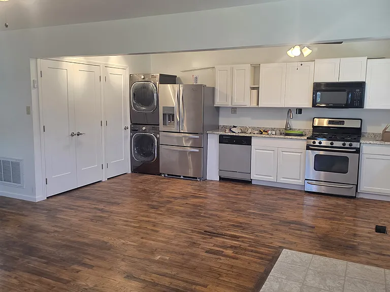 1446 Edgecombe Ave — Photo 4