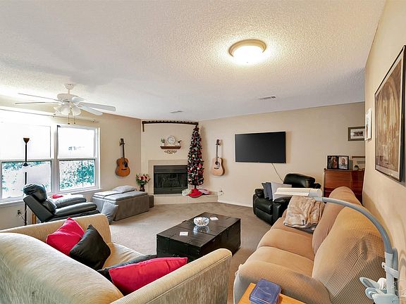 5th image of 2859 Hidden Springs Dr