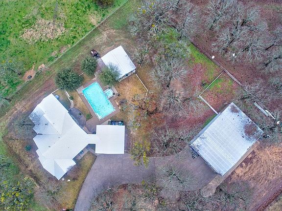 5th image of 901 County Road 314