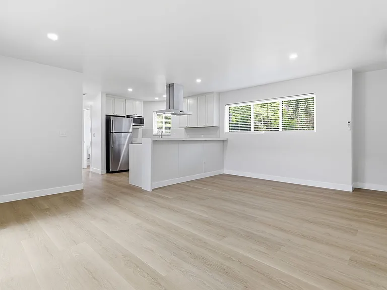 274 Everett Ave — Photo 10
