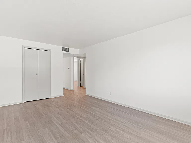 The Parker Apartments — Photo 4