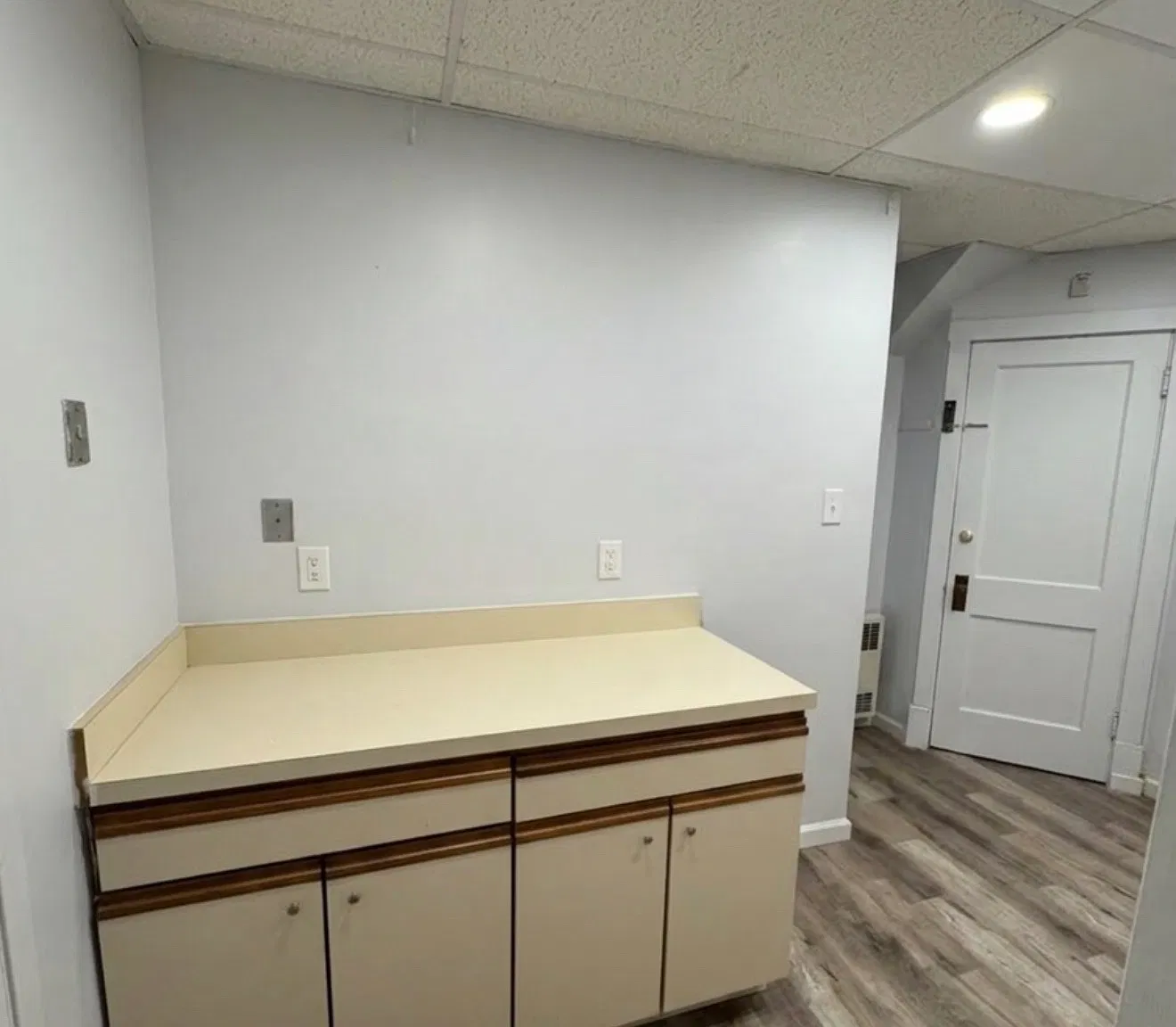 5 bed, 2.5 bath, $2,200 — Photo 4