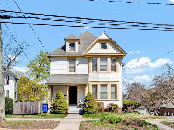 84 High Street, Middletown, CT 06457