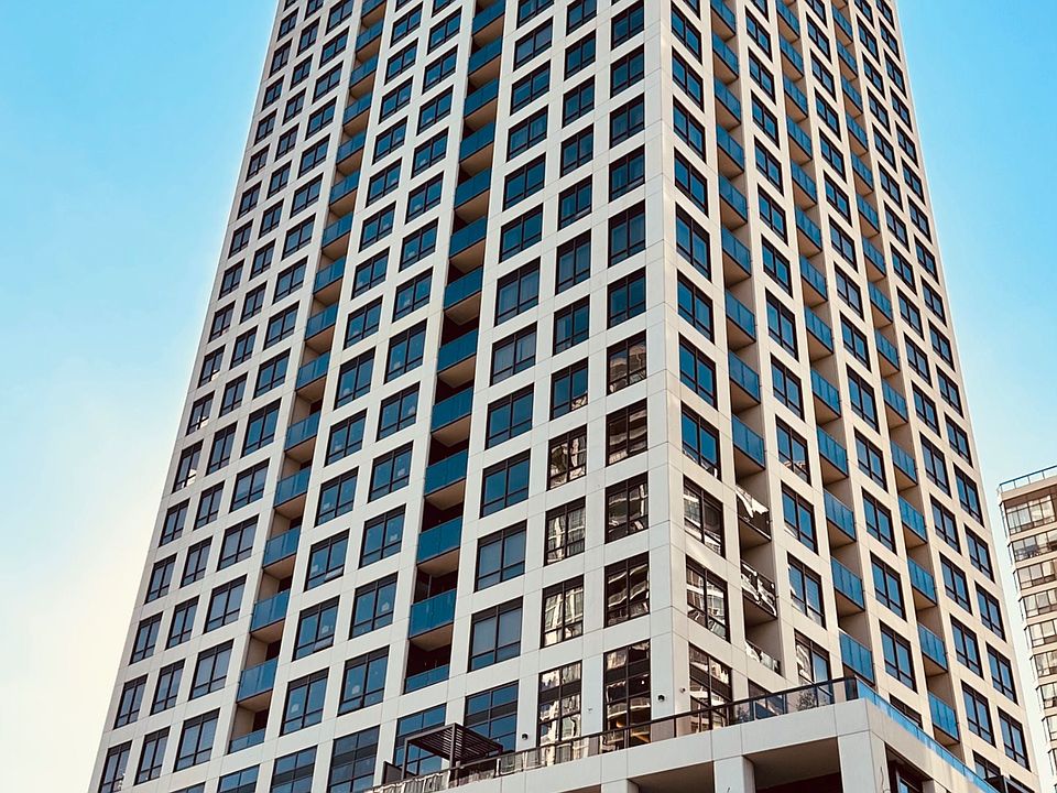 1st image of 30 Elm Dr W #3110