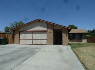 908 Kinnett Ave, Ridgecrest, CA 93555
