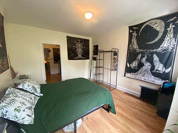 3rd image of 1442 Bedford Ave APT 3L