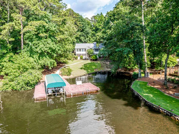 1151 Cosby Cir, Greensboro, GA 30642