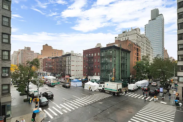 Sold by Compass | media 14