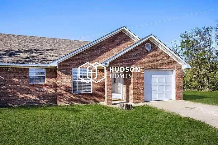 2 bed, 1.0 bath, 850 sqft, $875 — Photo 3