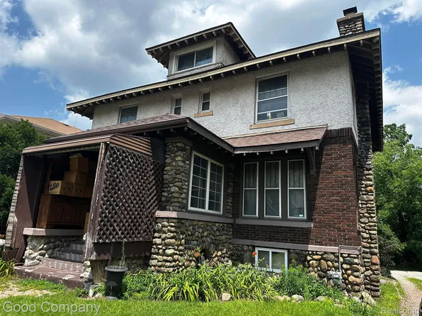 272 Cesar E Chavez Ave, Pontiac, MI 48342