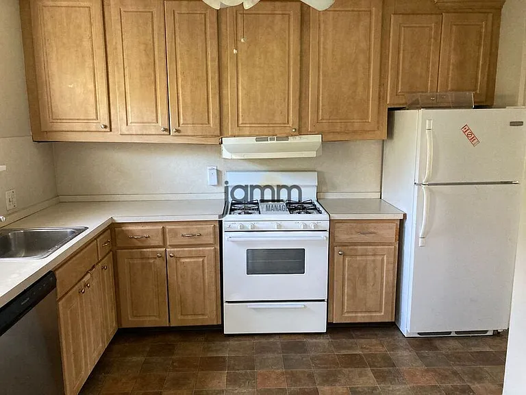 3722 Meadowbrook Blvd — Photo 8