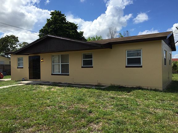 3rd image of 3207 NW 179th St