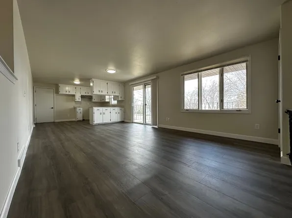 2746 Nicolet Dr, Green Bay, WI 54311