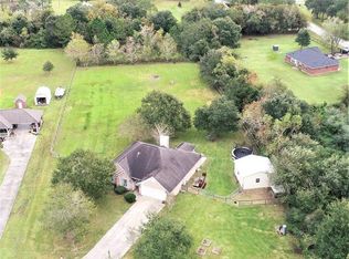 931 Bar E Bar S, Sante fe, TX 77511