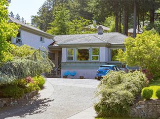 4343 Emily Carr Dr, Saanich, BC V8X 5E4