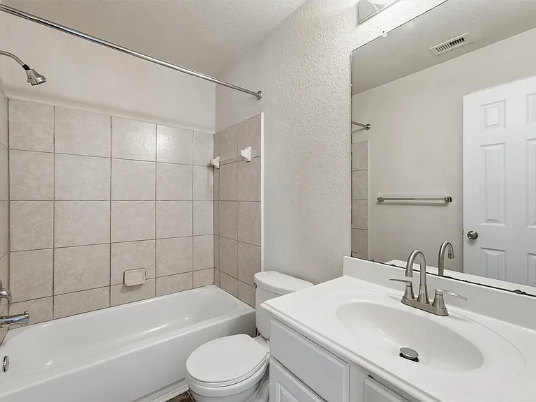 5211 Cayenne Ln — Photo 16