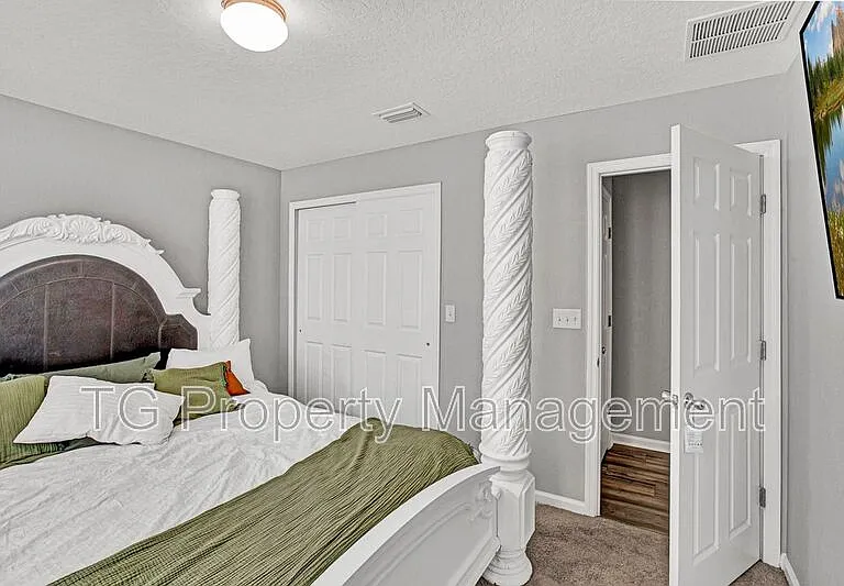 8272 Victory Crossing Blvd — Photo 13