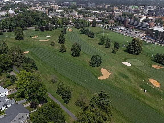 5th image of 433 W Park Ave