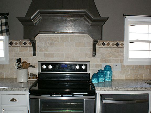 Custom range hood