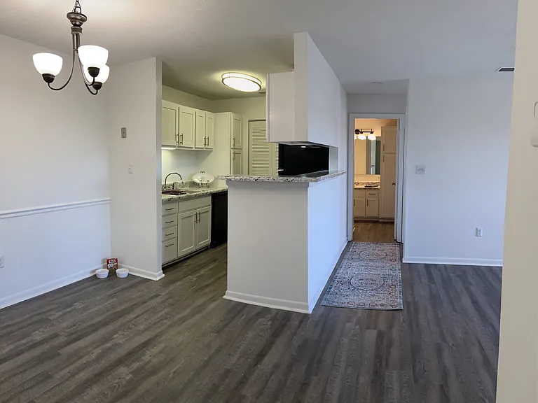 Haywood Pointe Apartments — Photo 6