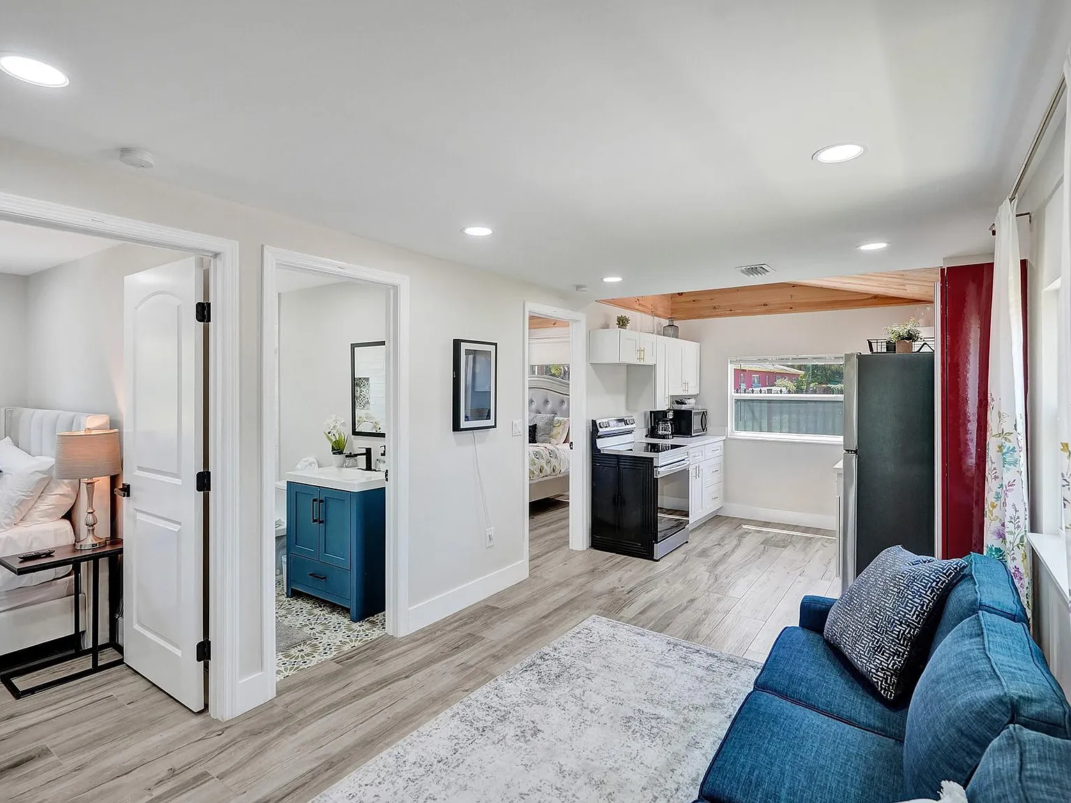 3 bed, 2.0 bath, $2,495 — Photo 3