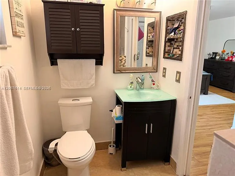 6641 NW 174th Ter #6641 — Photo 20