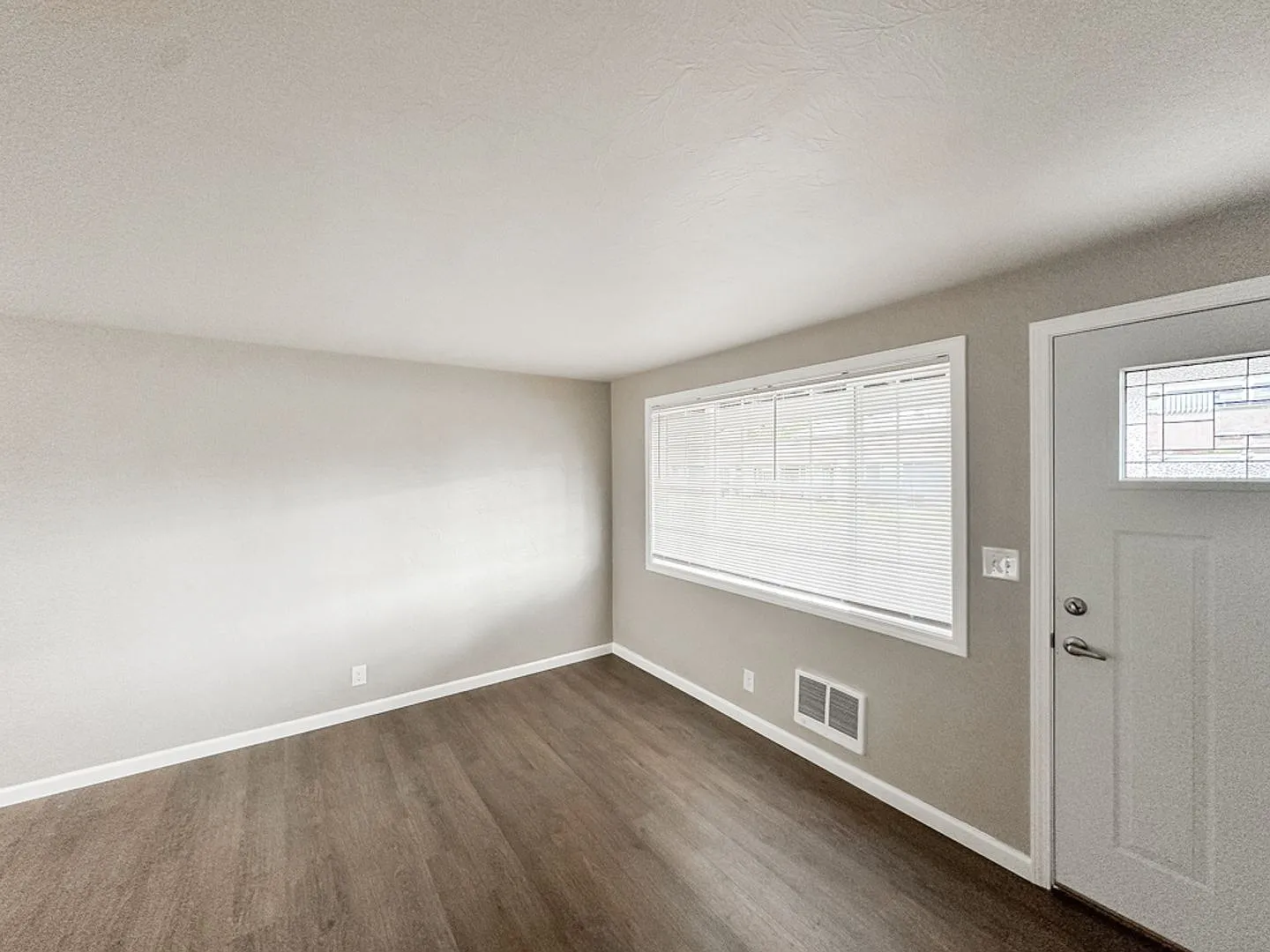Oak Village West — Photo 4