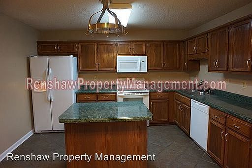 3rd image of 5878 Ingleside Dr