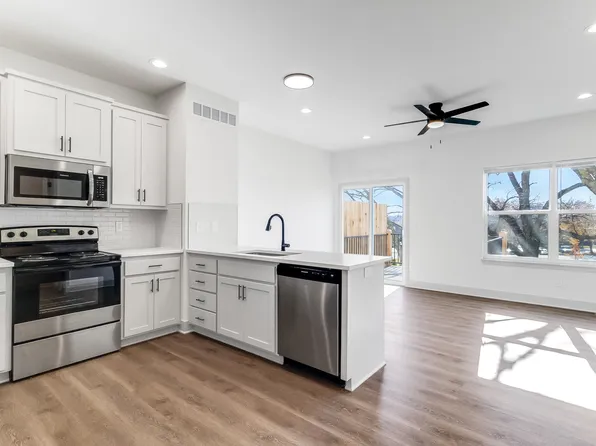 33247 W 85th St Unit 5C, De Soto, KS 66018