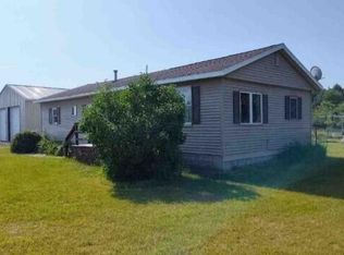 10475 E Laketon Ave, Ravenna, MI 49451