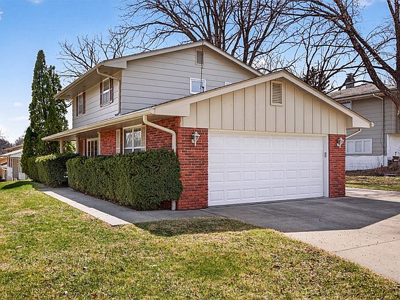 4th image of 2012 66th St