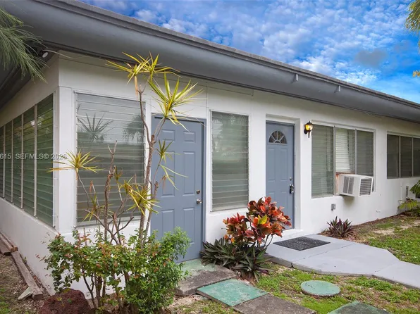 1050 92nd St APT 4, Bay Harbor Islands, FL 33154