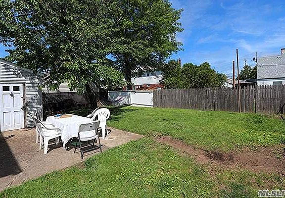 5th image of 539 Lowell St