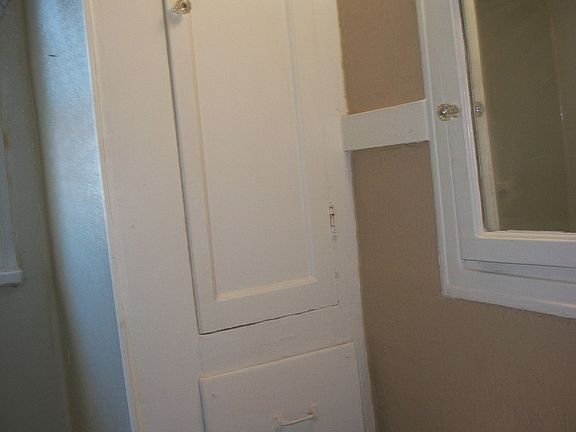 2nd image of 1712 N Indiana Ave #1718-4