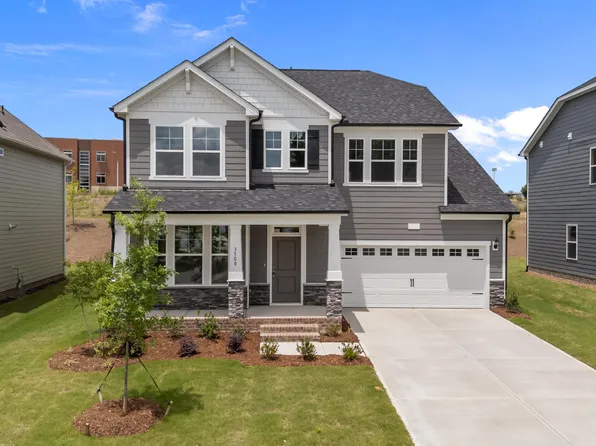 3500 Bailey Lake Dr, Fuquay Varina, NC 27526