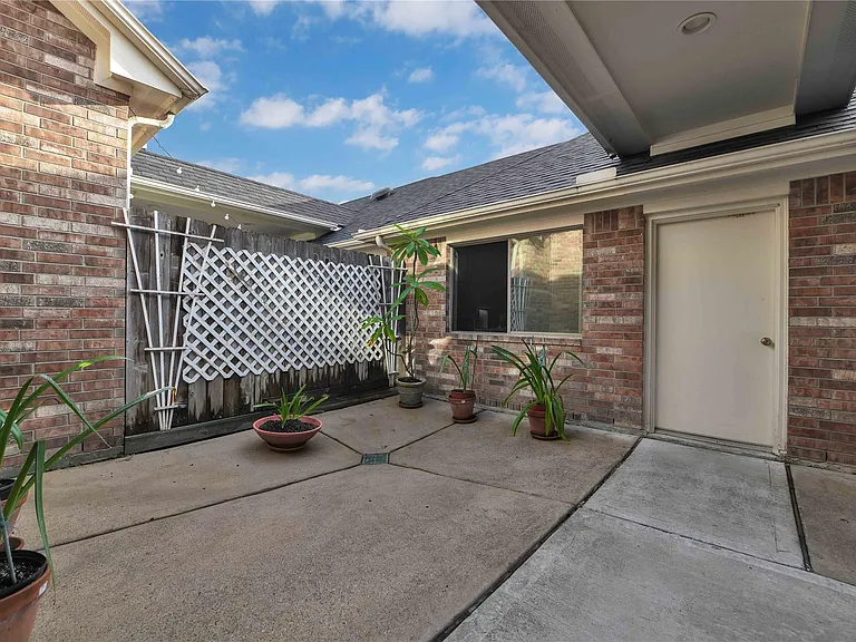 2634 Arbor Hill Ln — Photo 25