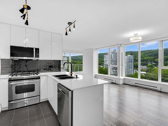 5th image of 651 Nootka Way #2508
