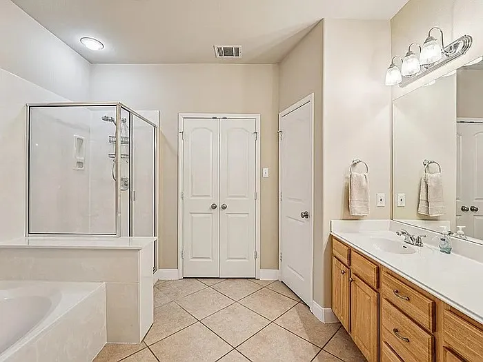 2210 Onion Creek Pkwy #1104 — Photo 15