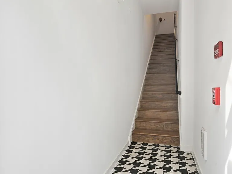 1246 N Front St #3 — Photo 16