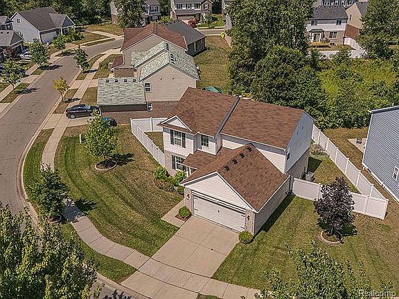 4th image of 1631 Weeping Willow Ct