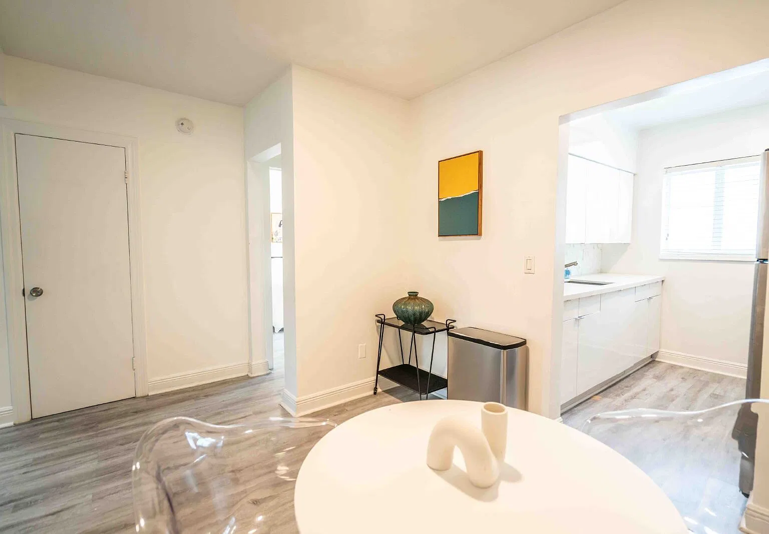 2 bed, 1.0 bath, 800 sqft, $2,000 — Photo 4