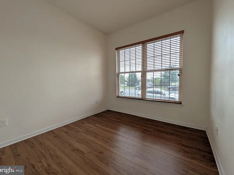 25015 Riding Center Dr — Photo 6