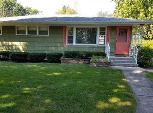 206 Spring Ln, Delavan, WI 53115